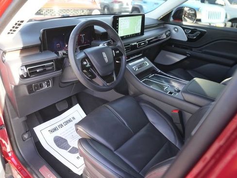 Used 2025 Lincoln Aviator Reserve w/ Equipment Group 201A image 8