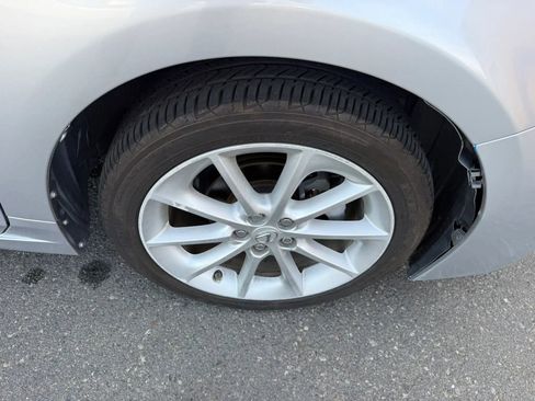 Used 2013 Lexus CT 200h w/ Premium Pkg w/Navigation image 31