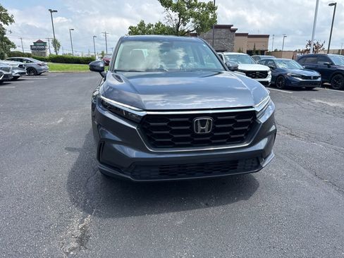 Used 2024 Honda CR-V LX image 12