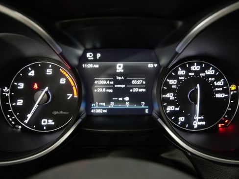 Used 2023 Alfa Romeo Stelvio Veloce AWD/4WD image 16