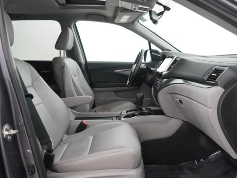 Used 2018 Honda Pilot EX-L image 11