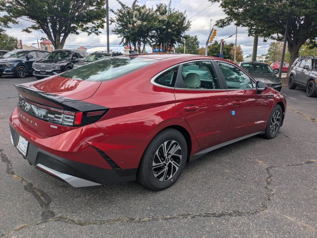 New 2026 Hyundai Sonata Blue FWD image 4