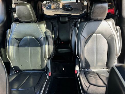 Used 2019 Chrysler Pacifica Limited w/ Advanced Safetytec Group image 34
