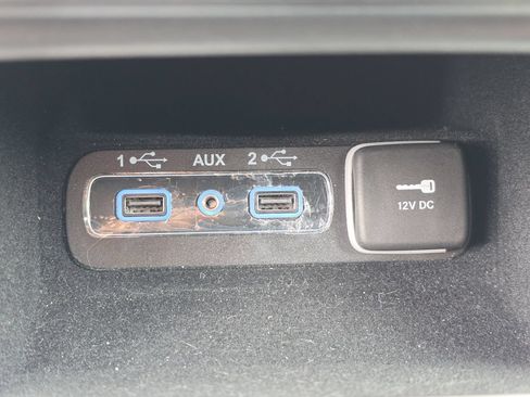 Used 2022 Jeep Grand Cherokee Laredo X RWD image 24