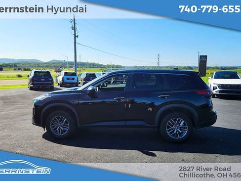Used 2024 Nissan Rogue S AWD/4WD image 4