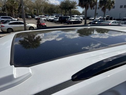 Used 2025 GMC Yukon AT4 image 34