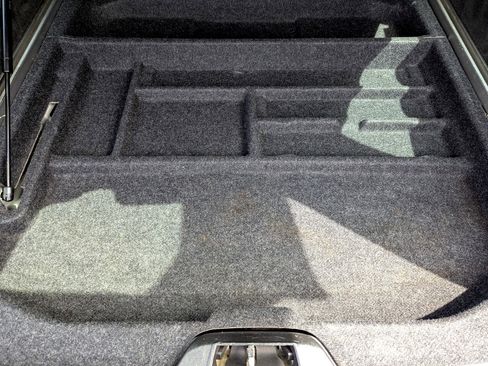 Used 2010 Volvo XC70 3.2 image 50