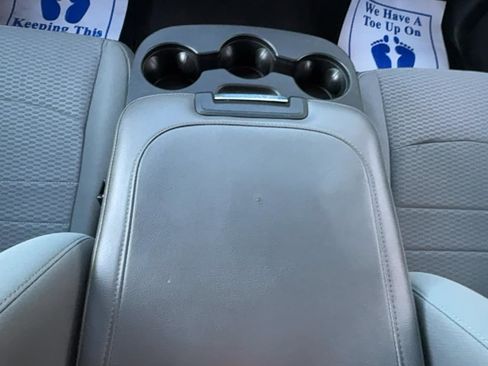 Used 2016 RAM 1500 Express image 9