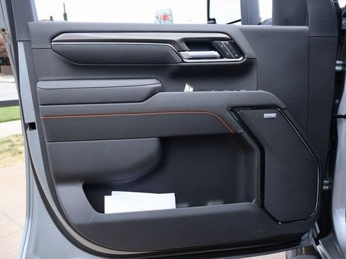 New 2026 GMC Sierra 2500 AT4 w/ AT4 Premium Plus Package AWD/4WD image 39