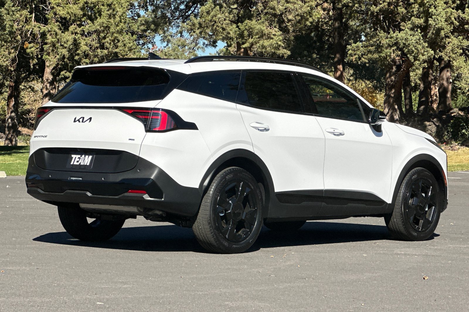 Used 2026 Kia Sportage X-Line w/ X-Line Premium Package AWD/4WD image 4