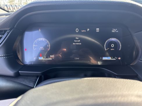 New 2026 Jeep Grand Cherokee Limited w/ Luxury Tech Group II image 33