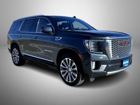 Used 2021 GMC Yukon Denali w/ Denali Ultimate Package image 3