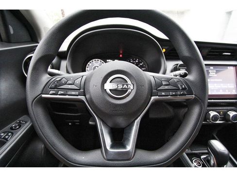 Used 2024 Nissan Kicks SV FWD image 14