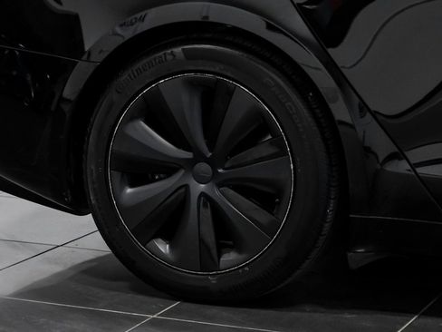 Used 2023 Tesla Model S Standard Range image 47