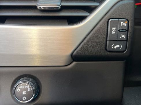 Used 2017 GMC Yukon SLT image 19