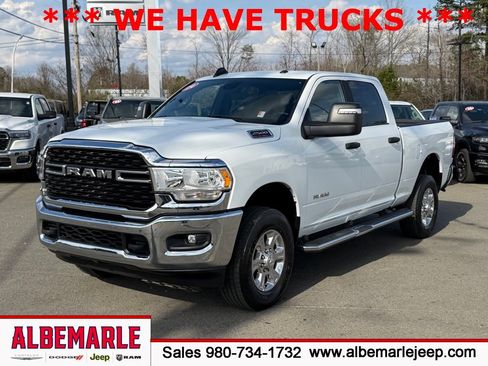 Used 2024 RAM 2500 Big Horn w/ Bed Utility Group image 8
