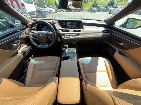 Used 2021 Lexus ES 250 w/ Premium Package AWD/4WD image 13