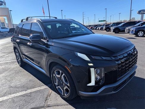 Used 2023 Hyundai Palisade Limited image 8