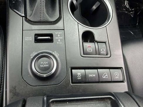 Used 2021 Toyota Highlander XSE AWD/4WD image 24