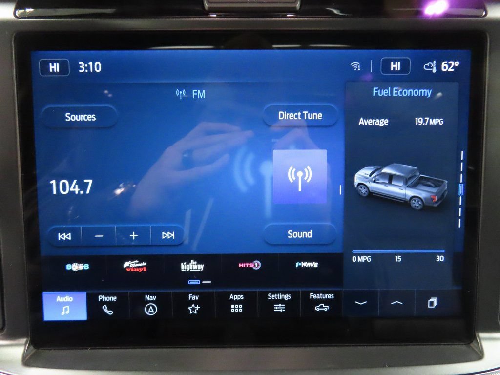 Used 2025 Ford F150 Lariat AWD/4WD image 23