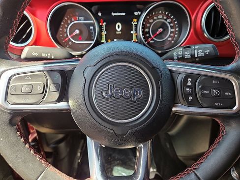 Used 2021 Jeep Wrangler Rubicon AWD/4WD image 31