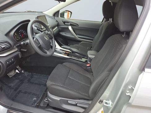 Used 2024 Mitsubishi Eclipse Cross Black Edition image 9