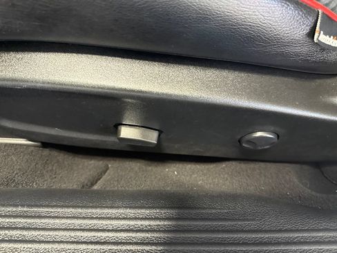 Used 2022 Dodge Challenger R/T Scat Pack RWD image 16
