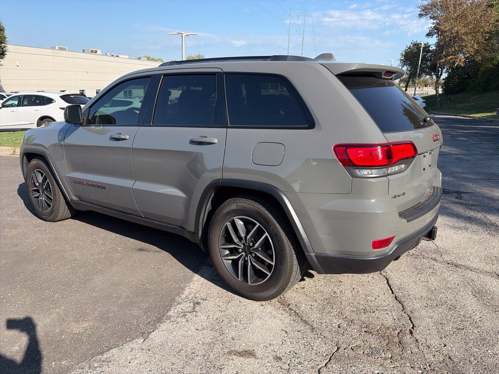 Used 2021 Jeep Grand Cherokee Trailhawk w/ Trailhawk Luxury Group AWD/4WD image 7