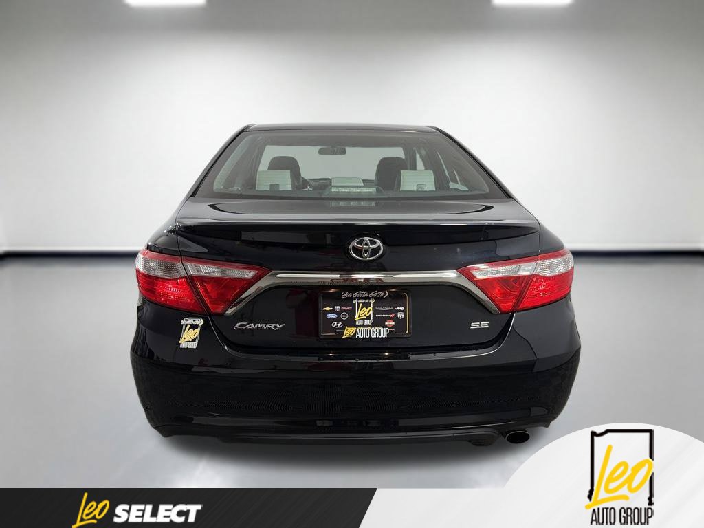Used 2017 Toyota Camry SE FWD image 7
