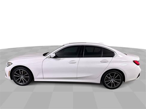 Used 2019 BMW 330i xDrive Sedan w/ Premium Package image 5