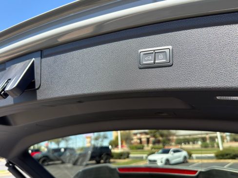 Used 2022 Audi SQ5 Premium image 29