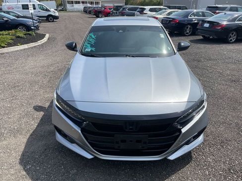 Used 2022 Honda Accord Sport image 3