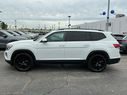 Certified 2025 Volkswagen Atlas SE w/ Panoramic Sunroof Package FWD image 6