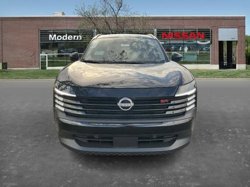 New 2025 Nissan Kicks SR image 6