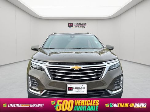 Used 2024 Chevrolet Equinox Premier image 2