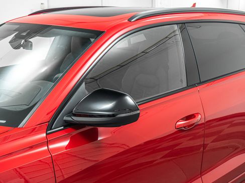 Used 2025 Audi RS Q8 performance image 34