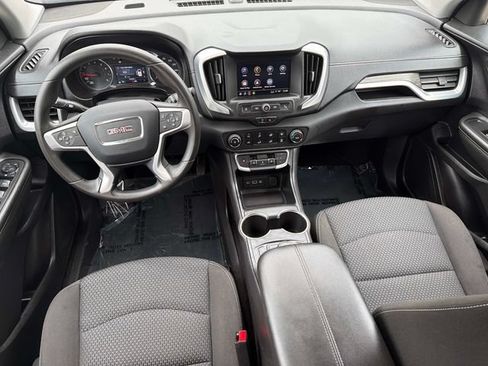 Used 2024 GMC Terrain SLE AWD/4WD image 16