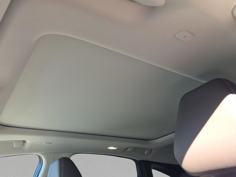 New 2026 Nissan Murano Platinum image 17