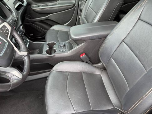 Used 2018 GMC Terrain SLT w/ Preferred Package AWD/4WD image 11