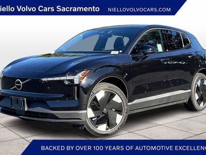 New 2025 Volvo EX30 Plus w/ Protection Package Premier