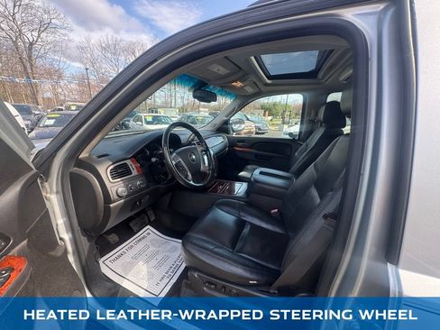 Used 2013 Chevrolet Avalanche LTZ AWD/4WD image 22