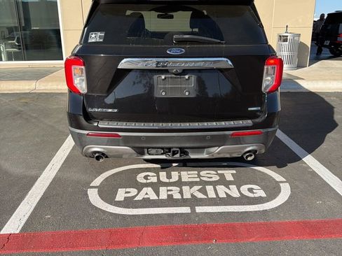 Used 2020 Ford Explorer Limited w/ Class III Trailer Tow Package image 4