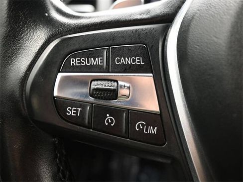 Used 2019 BMW 330i Sedan w/ Convenience Package image 25