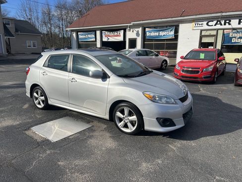 Used 2009 Toyota Matrix S image 2