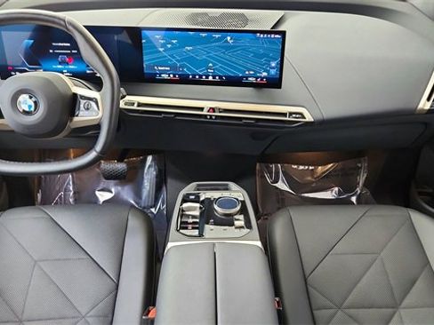 Used 2026 BMW iX xDrive45 image 83