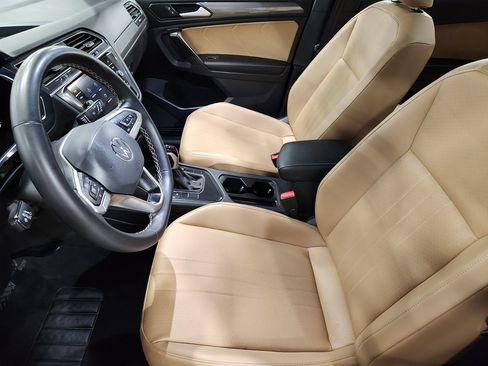 Used 2023 Volkswagen Tiguan SE FWD image 29