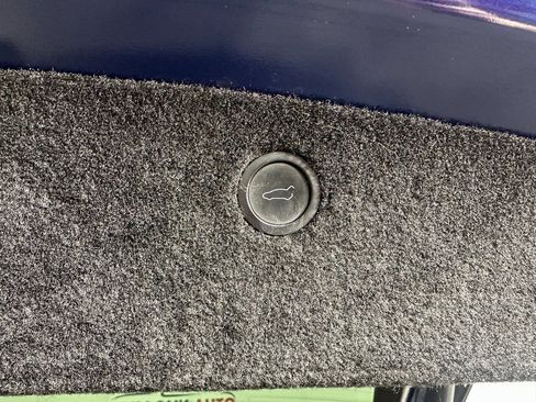 Used 2022 Tesla Model X Base image 10