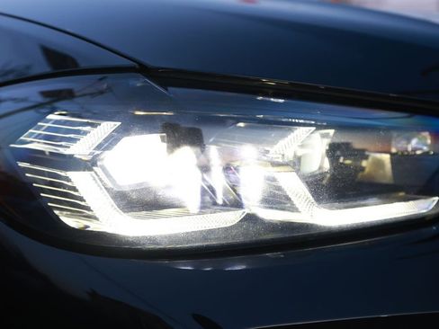 Used 2023 BMW X4 xDrive30i image 38