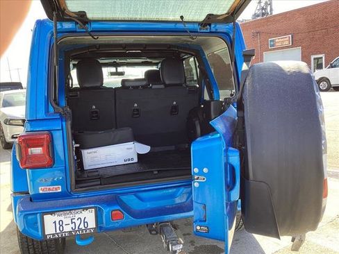 Used 2023 Jeep Wrangler Sahara image 5