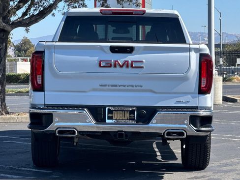 Used 2026 GMC Sierra 1500 SLT w/ SLT Premium Plus Package AWD/4WD image 5